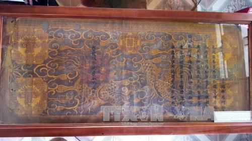 Một gia đình lưu giữ 7 đạo sắc phong triều Nguyễn 